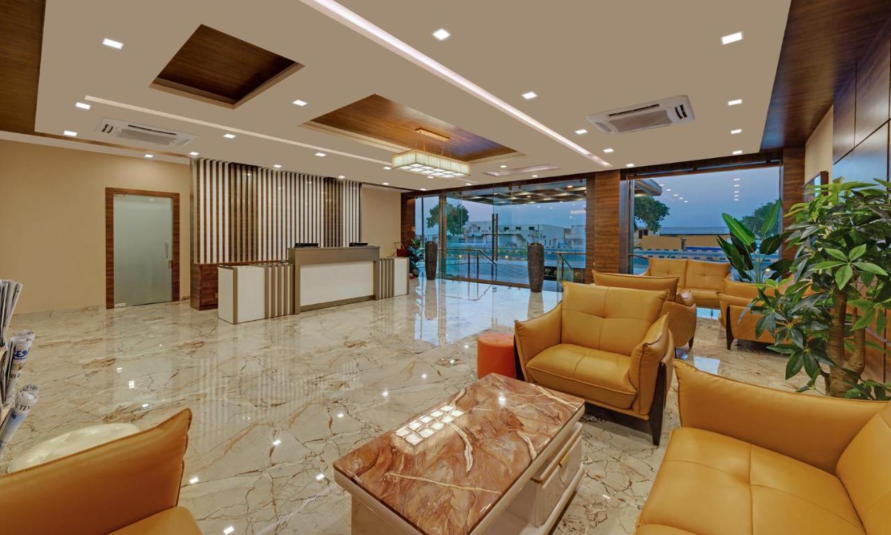 The Fern Residency, Bhuj Hotel Kültér fotó